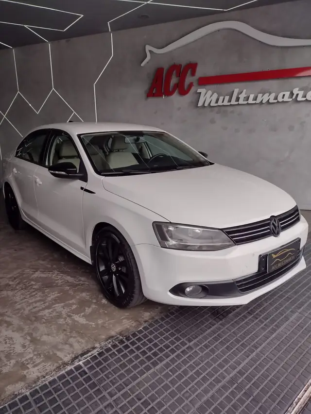 Carro Volkswagen Jetta 2012 2.0 Comfortline Tiptronic (Flex)
