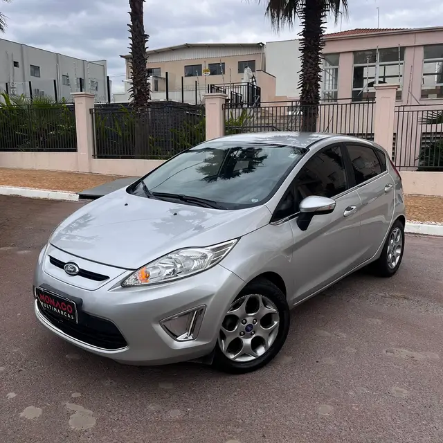 Carro Ford New Fiesta Hatch 2013 SE 1.6 16V (Flex)