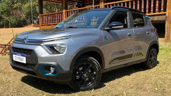 Hatch tem 194 km/h de velocidade máxima e um 0 a 100 km/h em 8,4 segundos