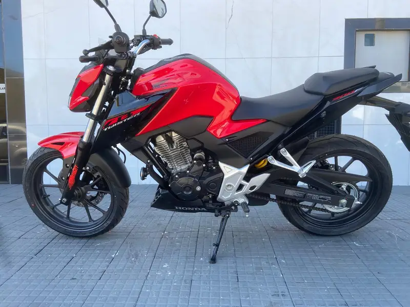 Honda CB 300F Twister (CBS)