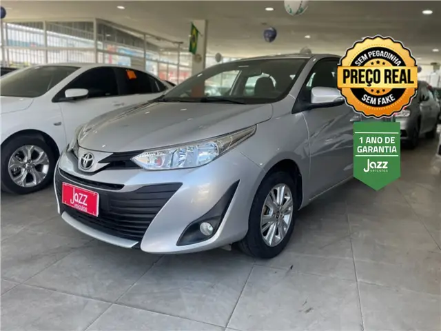 Carro Toyota Yaris Sedan 2021 1.5 XL Live (Flex)