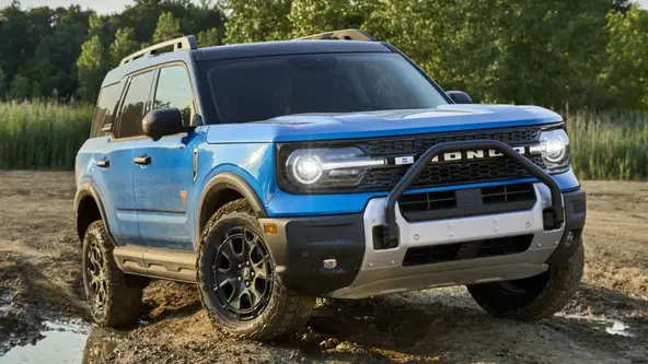SUV ganhou modernidade no interior, mas sem perder o visual bruto do lado de fora