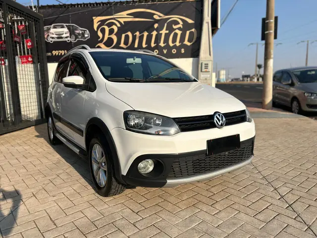 Carro Volkswagen CrossFox 2013 1.6 VHT (Flex)