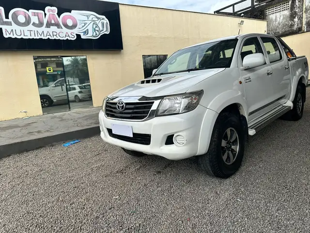 Carro Toyota Hilux Cabine Dupla 2015 Hilux 3.0 TDI 4x4 CD STD