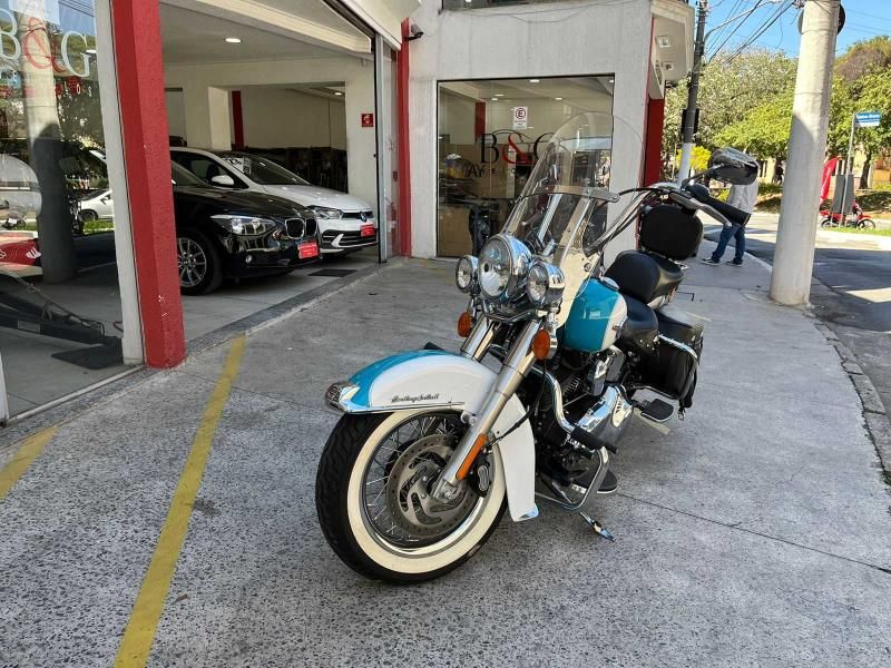 Harley-Davidson Softail