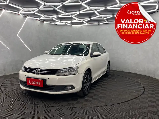 Carro Volkswagen Jetta 2012 2.0 Comfortline Tiptronic (Flex)