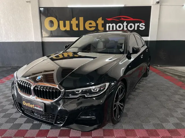 Carro BMW 320i 2022 M Sport 2.0 Turbo (Aut)
