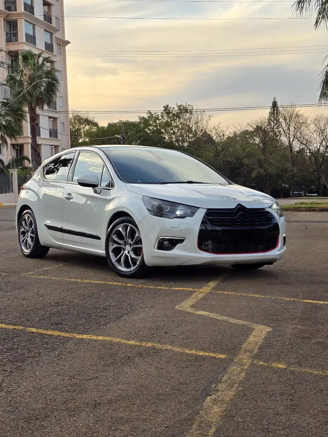 Carro Citroën DS 4 2014 1.6 16V THP