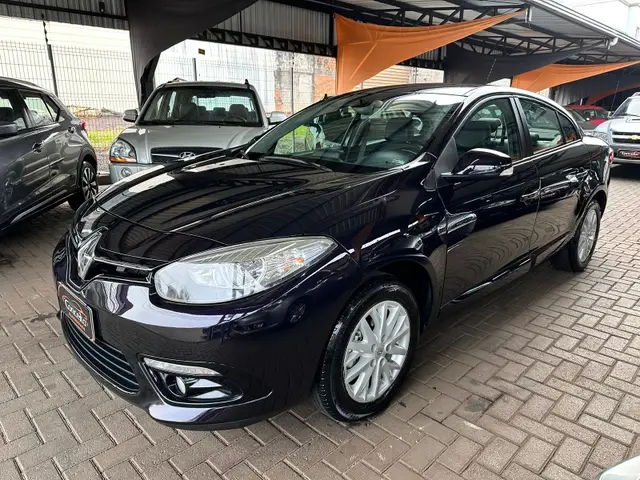 Carro Renault Fluence 2017 Sed. Dyn. Plus 2.0 16V FLEX (Aut.)