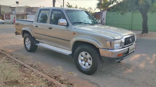 Carro Toyota Hilux Cabine Dupla 2004 Hilux SRV 4x4 3.0 Turbo (cab. dupla)