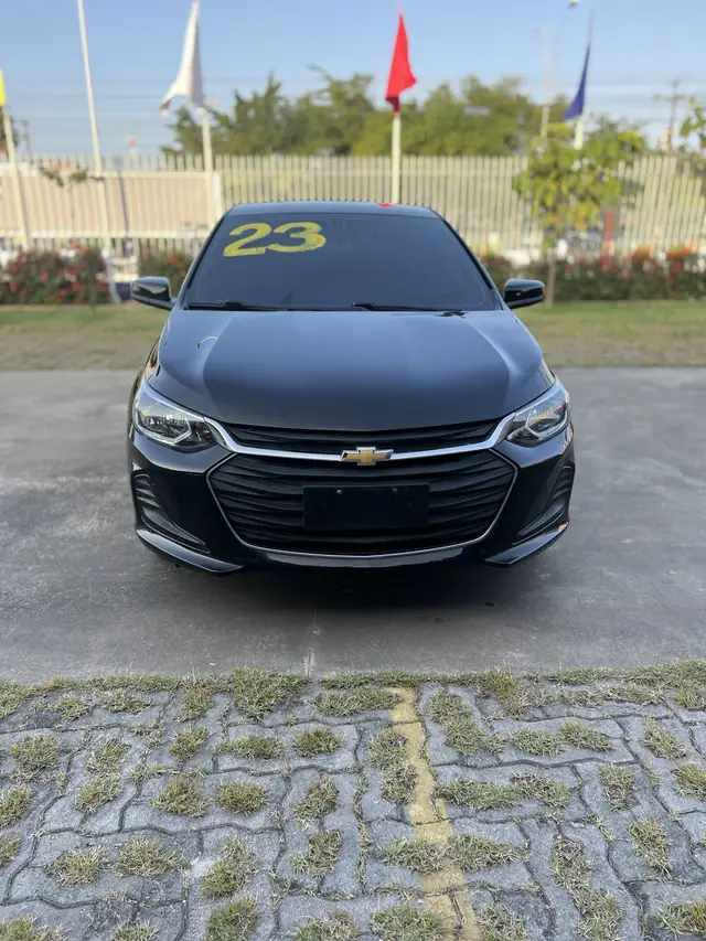 Carro Chevrolet Onix Plus 2023 LT 1.0