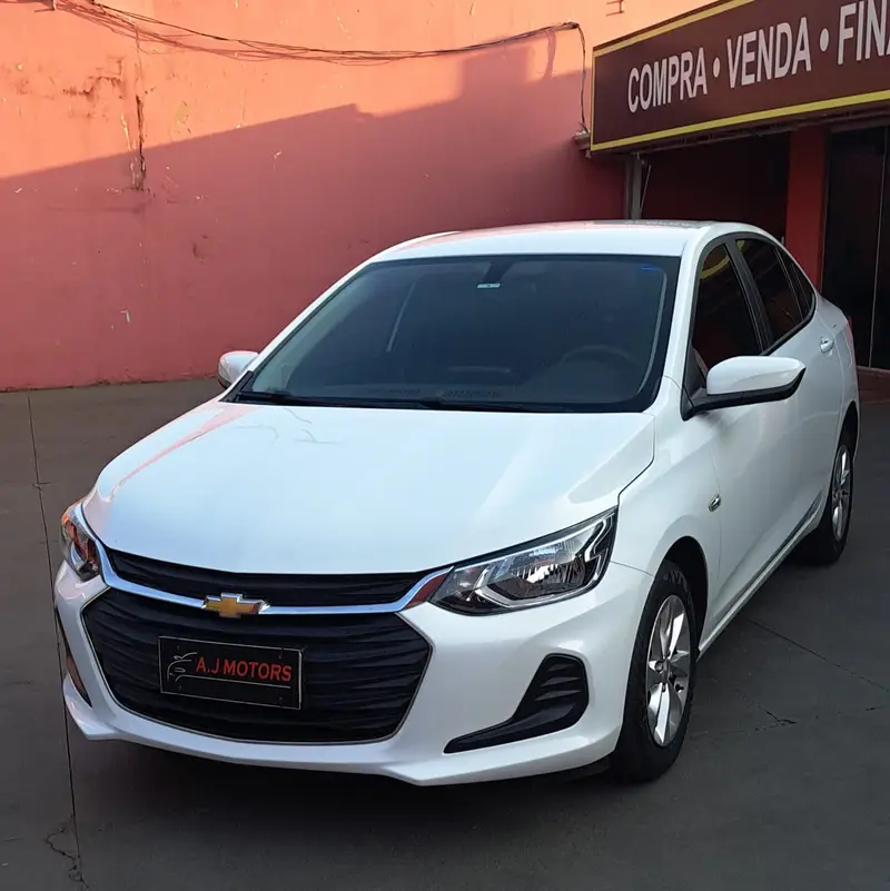 Chevrolet Onix Plus 1.0 LT (Flex)