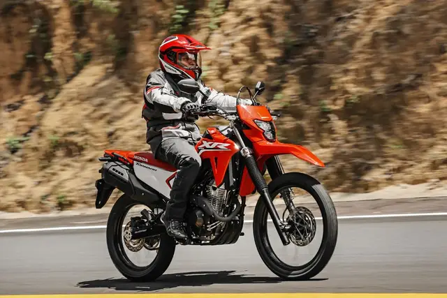 Moto Honda XR 300L 2025 Tornado