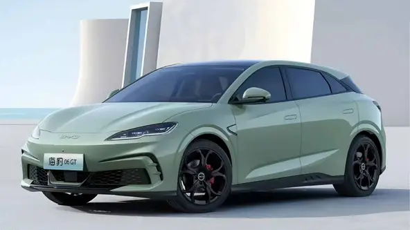Seal 06 GT foi apresentado oficialmente pela marca na última sexta-feira