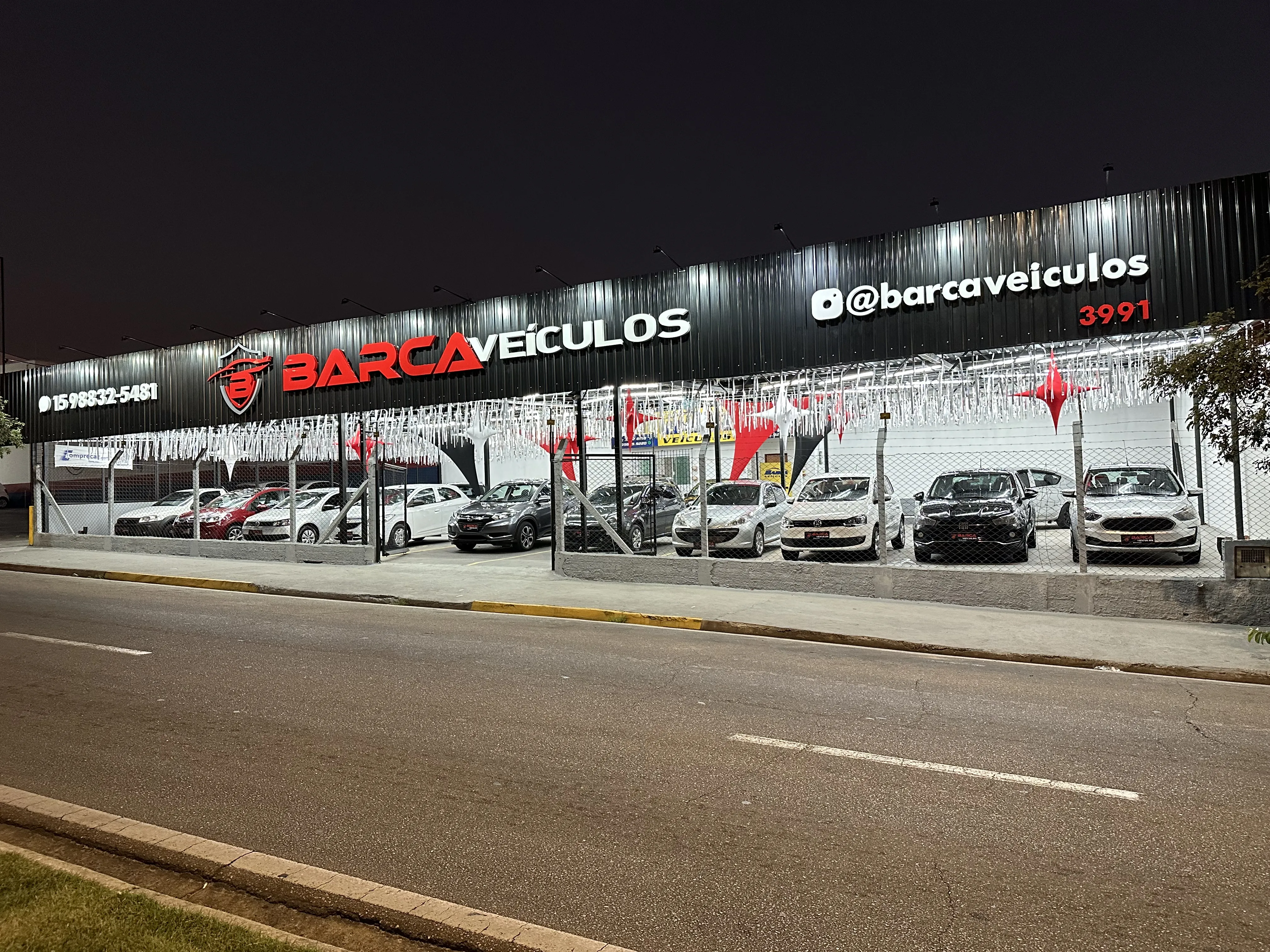 Fachada da loja Veículos à venda em Barca Veiculos - Sorocaba - SP | Mobiauto