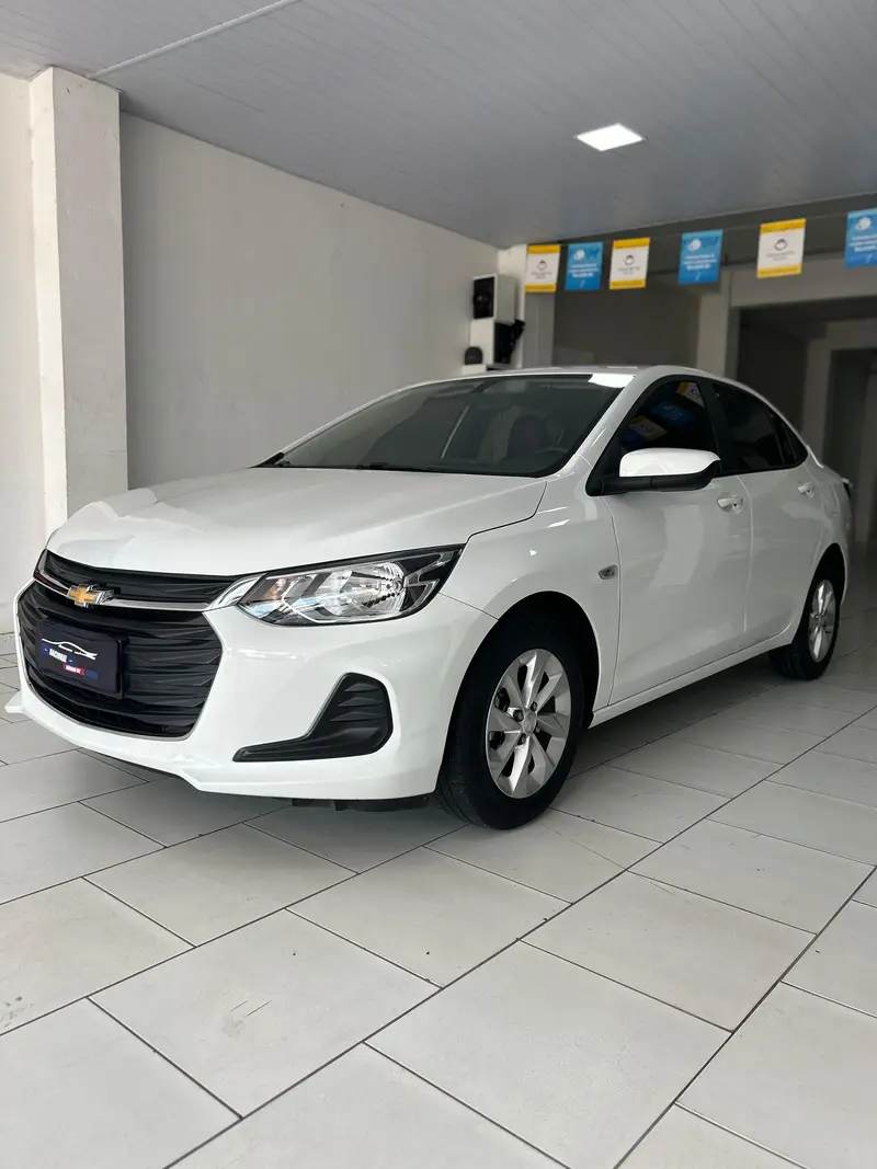 Chevrolet Onix Plus LT 1.0
