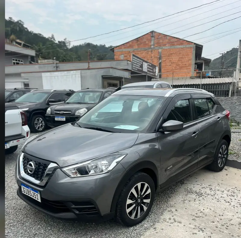 Nissan Kicks 1.6 S CVT (Flex)