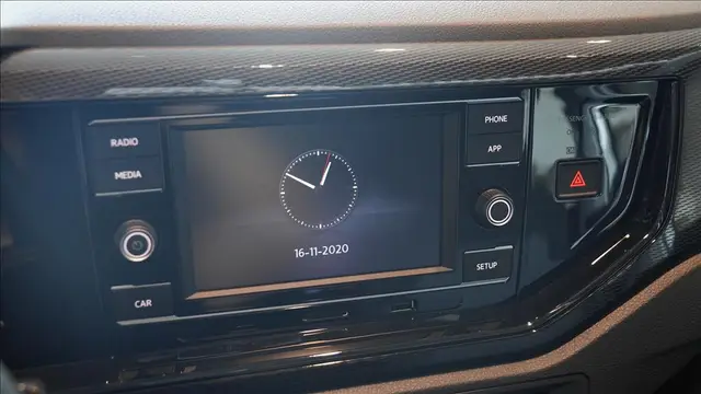 Carro Volkswagen Polo 2024 Polo 1.0 TSI Flex 12V 5p