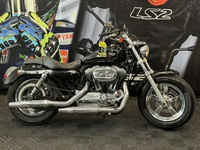 Carro Harley-Davidson Sportster 1200 2013 Custom