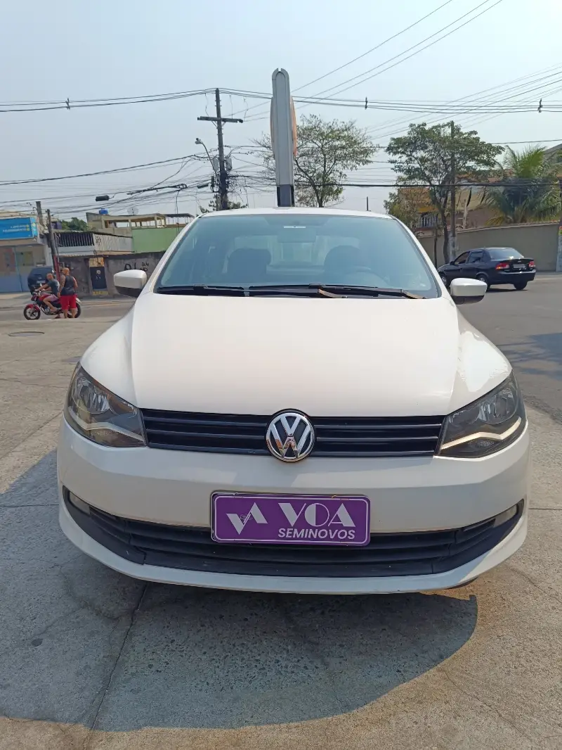 Volkswagen Voyage 1.6 VHT (Flex)