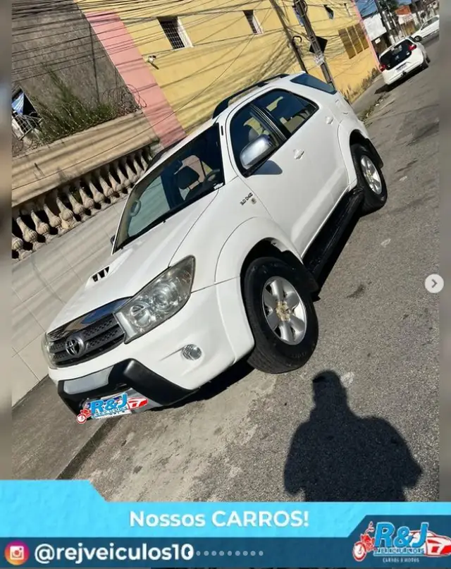 Carro Toyota Hilux SW4 2011 SRV 4x4 3.0 Turbo  (aut)