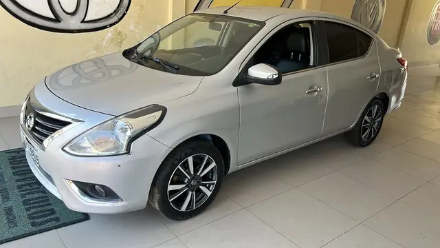 Carro Nissan Versa 2019 1.6 16V SL FlexStart CVT (Flex)