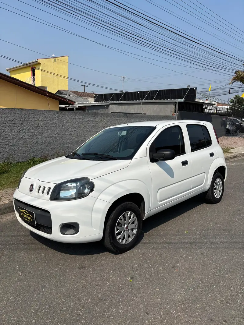 Fiat Uno Vivace 1.0 8V (Flex) 4p