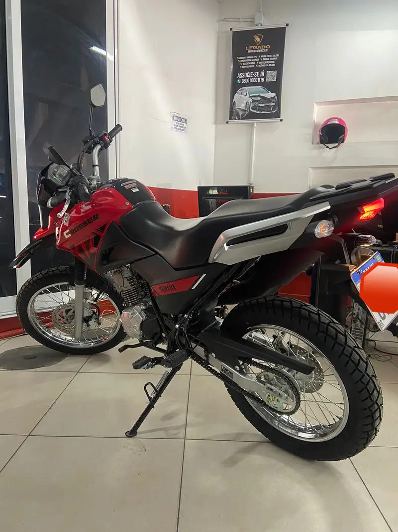 Yamaha Fluo ABS