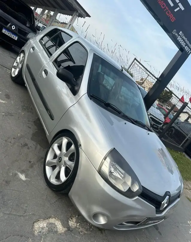 Carro Renault Clio 2013 Authentique 1.0 16V (Flex) 4p