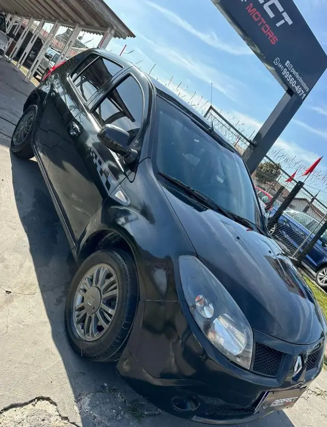 Carro Renault Sandero 2011 Authentique 1.0 16V (flex)
