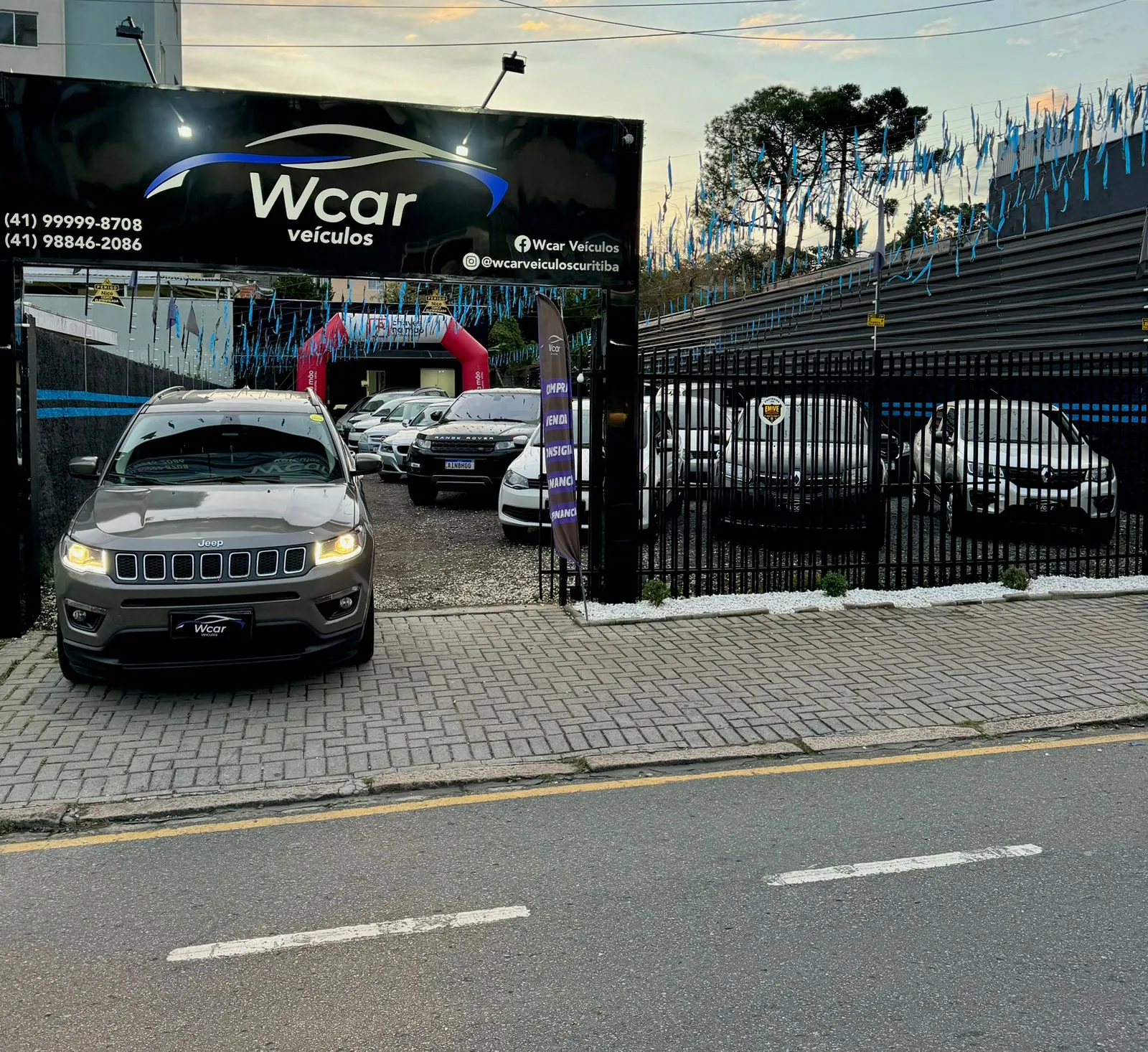 Fachada da loja WCAR VEICULOS - Curitiba - PR
