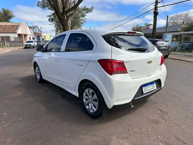 Carro Chevrolet Onix 2019 1.0 LT SPE/4