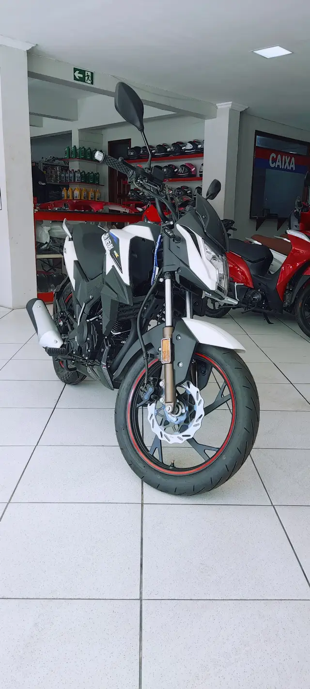 Carro Shineray JEF 150 2024 149 cc