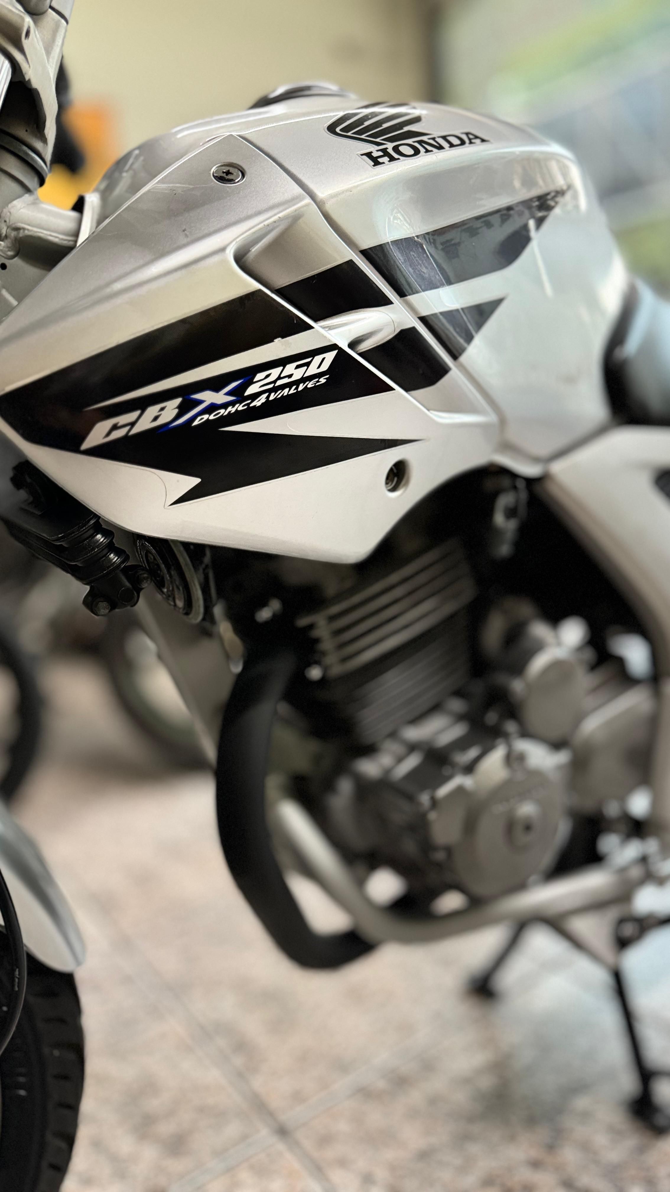 Honda CBX 250