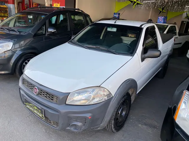 Carro Fiat Strada 2016 Working 1.4 (Flex)