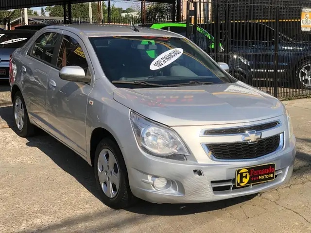Carro Chevrolet Cobalt 2014 LT 1.4 8V (Flex)