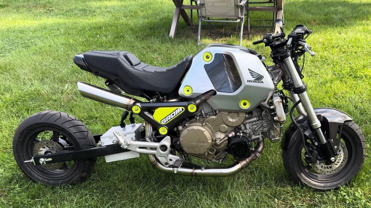 Criador da moto colocou um motor de 195 cv numa espécie de Pop 110i da gringa