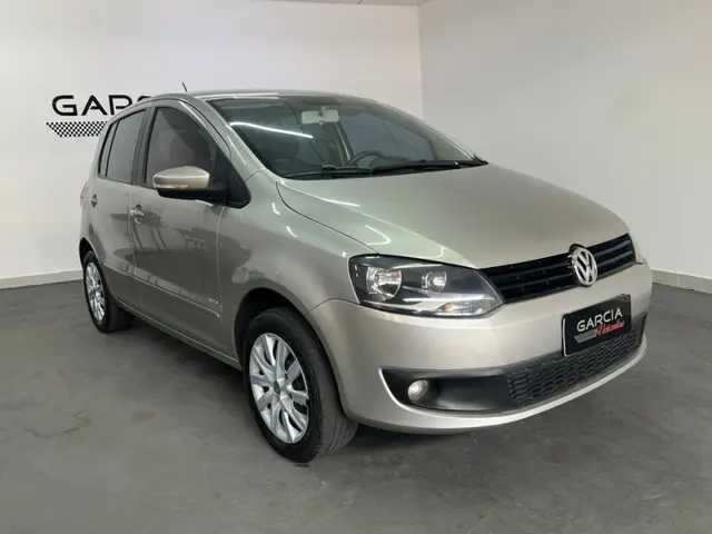 Carro Volkswagen Fox 2013 1.0 VHT (Flex) 4p