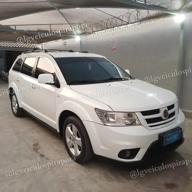 Carro Fiat Freemont 2012 2.4 16V Emotion (Aut)