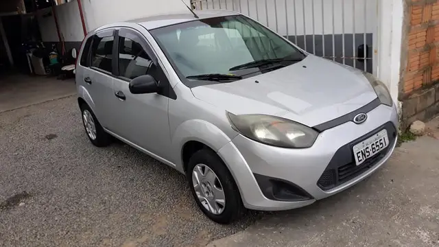 Carro Ford Fiesta Hatch 2011 1.0 (Flex)