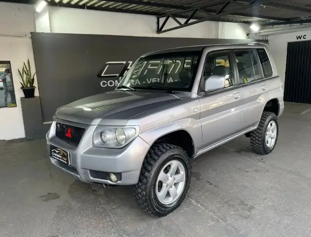 Carro Mitsubishi Pajero 2004 GLS 4x4 3.2 16V