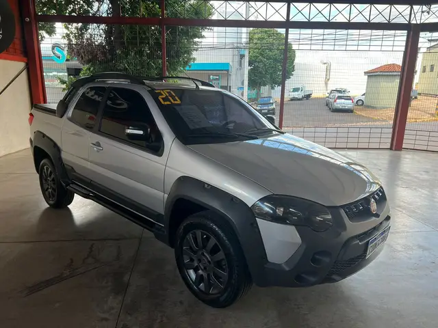 Carro Fiat Strada 2020 Adventure 1.8 16V (Flex) (Cabine Dupla)