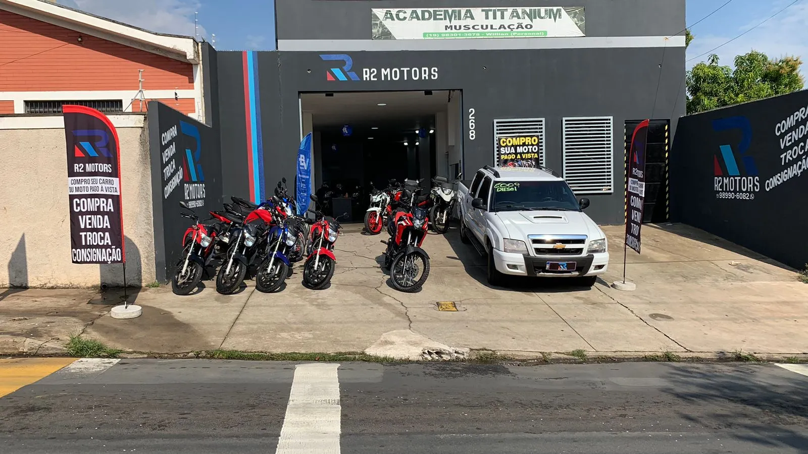Fachada da loja R2 MOTORS - Limeira - SP