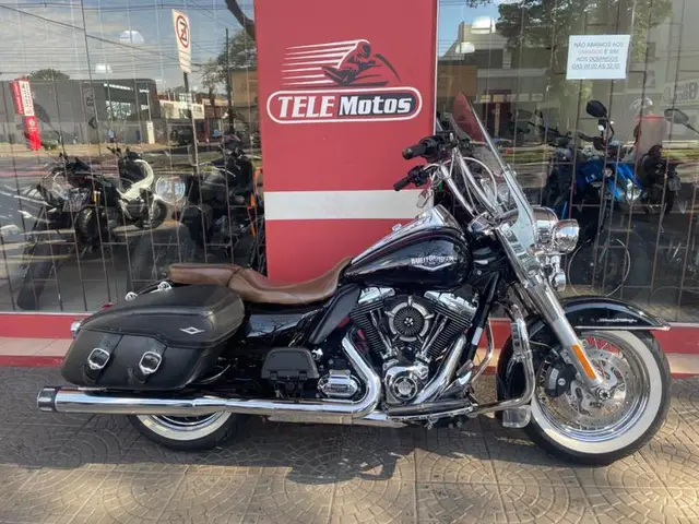 Carro Harley-Davidson FLHRC 2014 Road King Classic