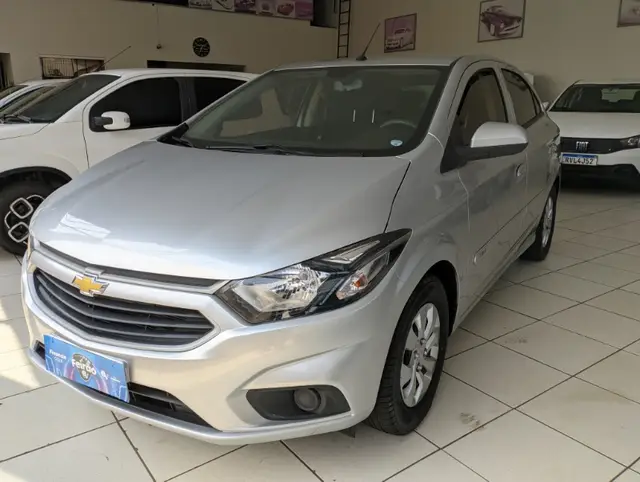 Carro Chevrolet Onix 2017 1.0 LT SPE/4