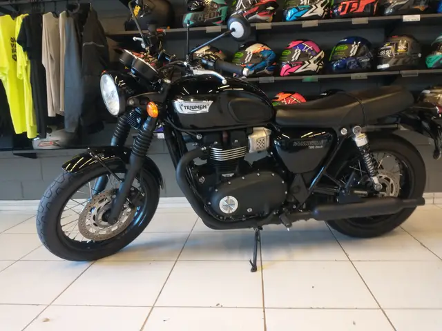 Carro Triumph Bonneville T100 2019 T 100 Black