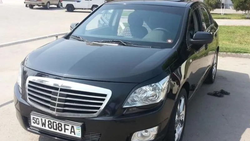 Chevrolet Cobalt tem até kit de Mercedes para seguir vivo do outro lado do mundo