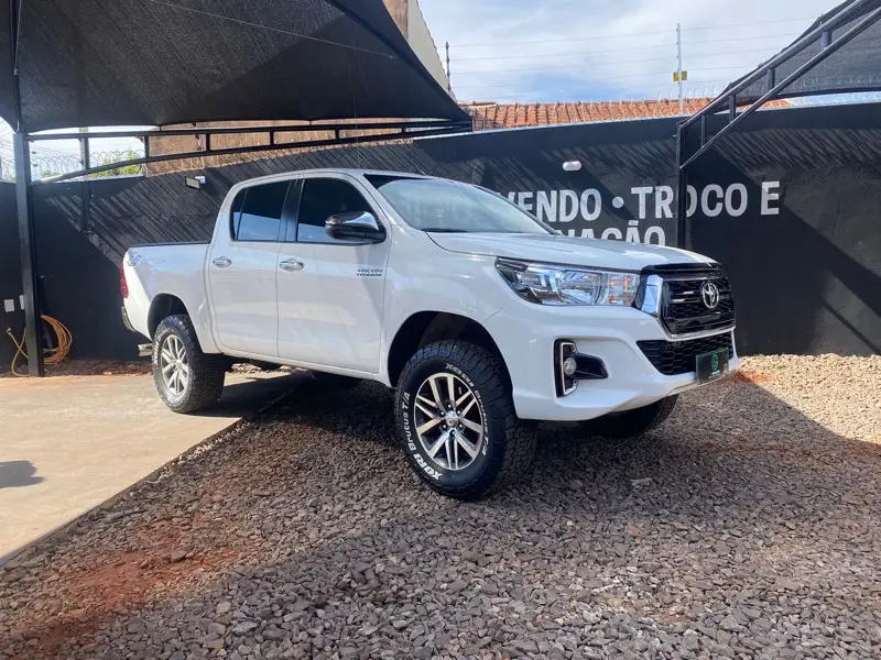 Toyota Hilux 2.8 TDI SRV CD 4x4 (Aut)