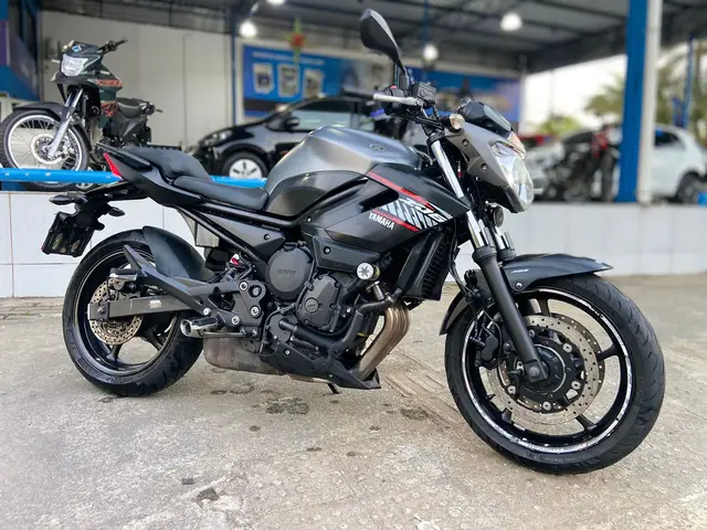 Carro Yamaha XJ6 N 2019 XJ6 N 600 (ABS)