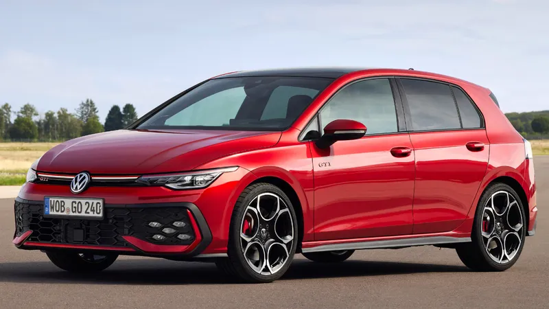 VW Golf volta ao Brasil em sua oitava geração com versão GTI de 265 cv 